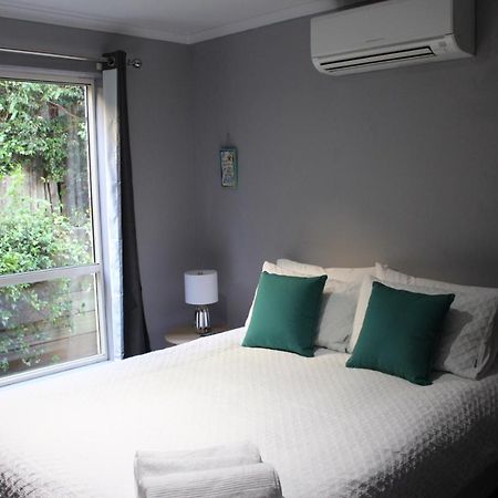 Aqualuna Apartments Sapphire Beach Exterior photo