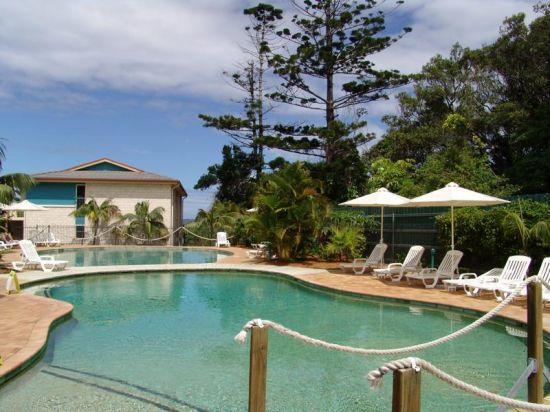 Aqualuna Apartments Sapphire Beach Exterior photo